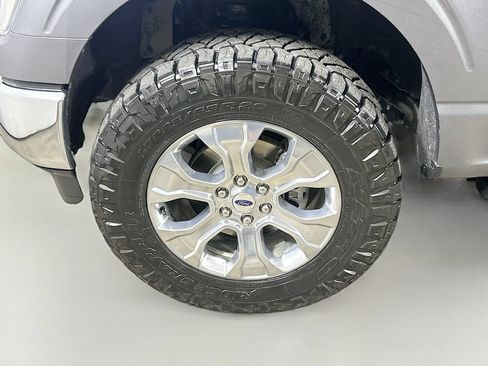 Used 2021 Ford F150 XLT w/ Trailer Tow Package AWD/4WD image 8