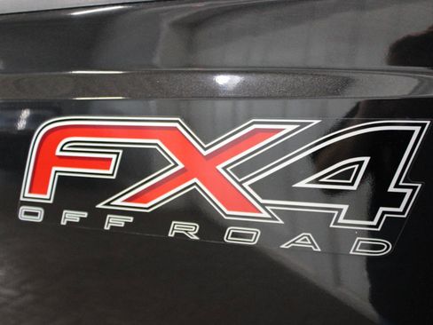 Used 2015 Ford F250 XL AWD/4WD image 11