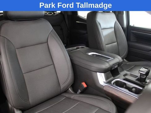 Used 2022 GMC Sierra 1500 SLT w/ SLT Convenience Package AWD/4WD image 23
