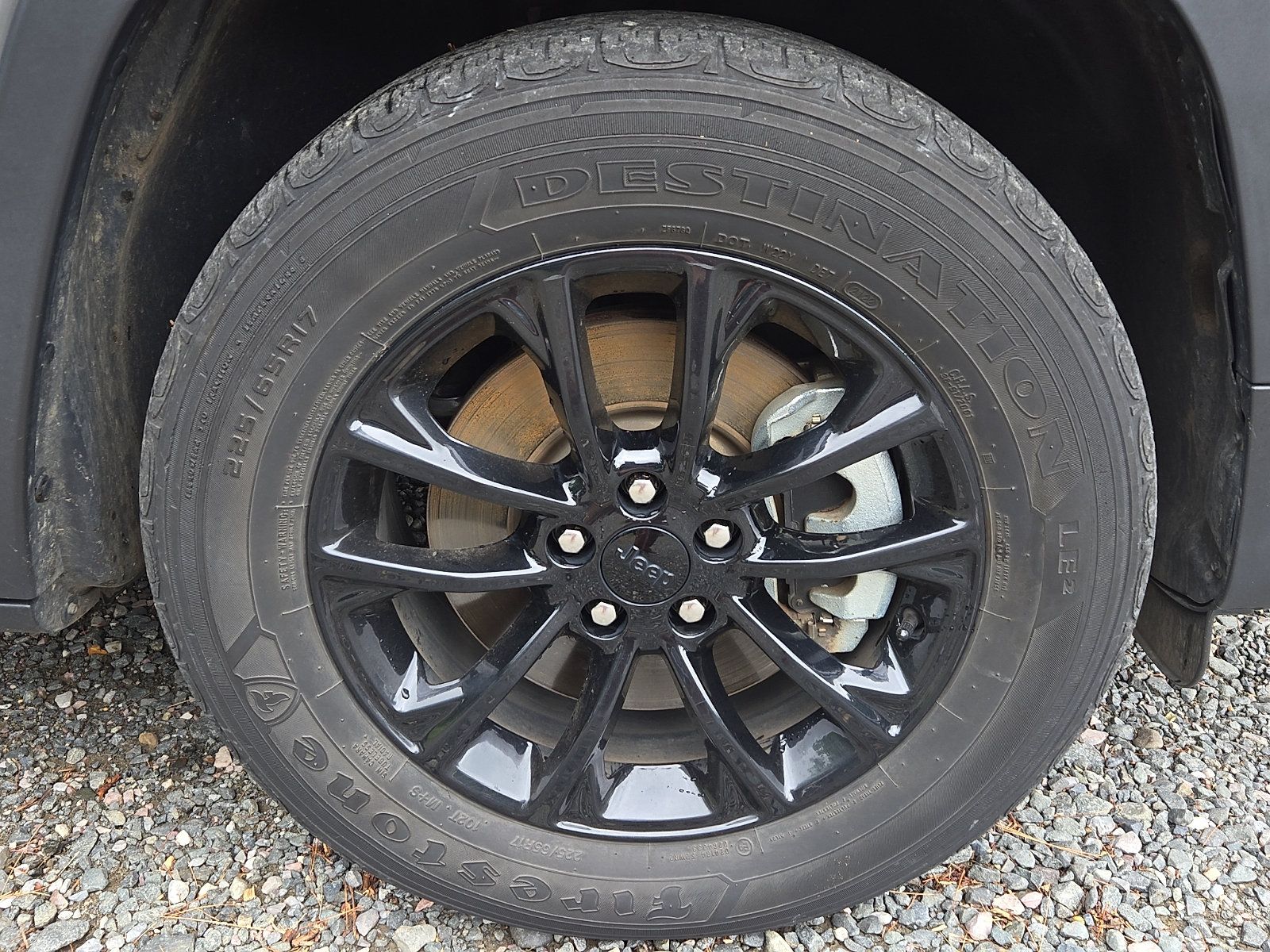 Used 2022 Jeep Cherokee Latitude Lux w/ Mopar Interior Package AWD/4WD image 8