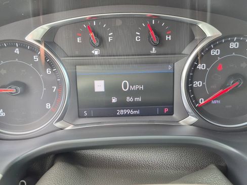 Used 2023 GMC Acadia SLT FWD image 33