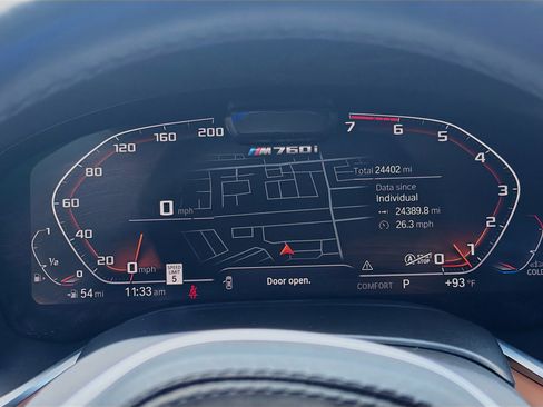 Used 2021 BMW M760i xDrive AWD/4WD image 9