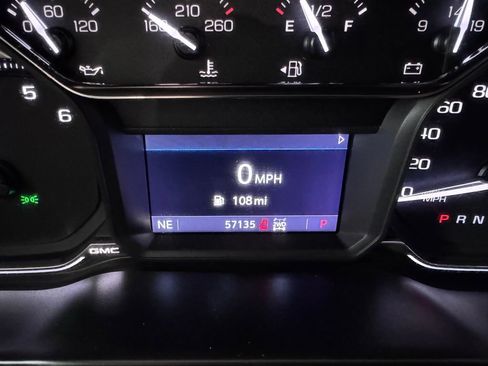 Used 2021 GMC Sierra 1500 Elevation w/ Preferred Package image 19