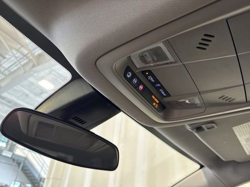 Used 2023 GMC Acadia SLE w/ Driver Convenience Package image 25