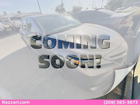 Used 2021 Toyota Camry SE w/ Convenience Package FWD image 1