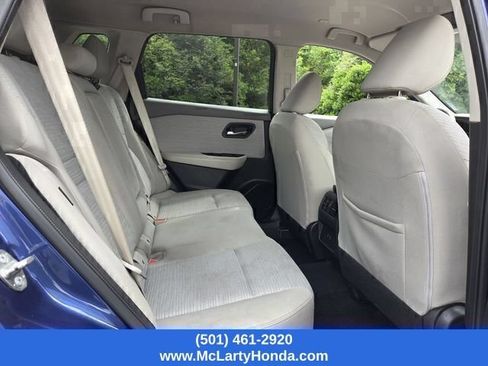 Used 2023 Nissan Rogue SV FWD image 17