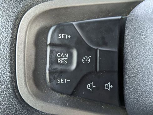 Used 2022 Ford Bronco 4-Door AWD/4WD image 23