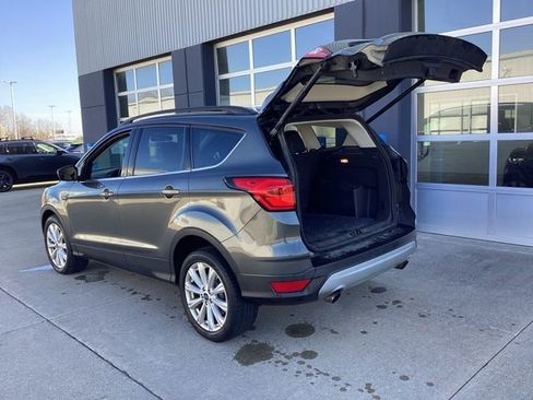 Used 2019 Ford Escape SEL image 13