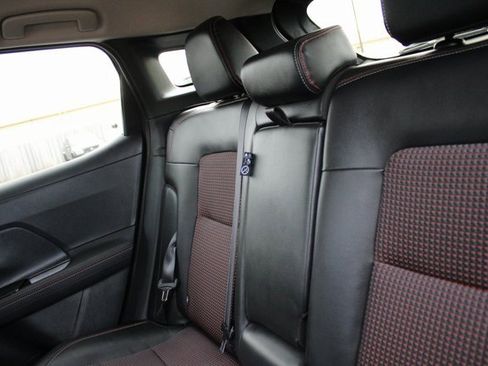 Used 2025 Nissan Kicks SR image 17