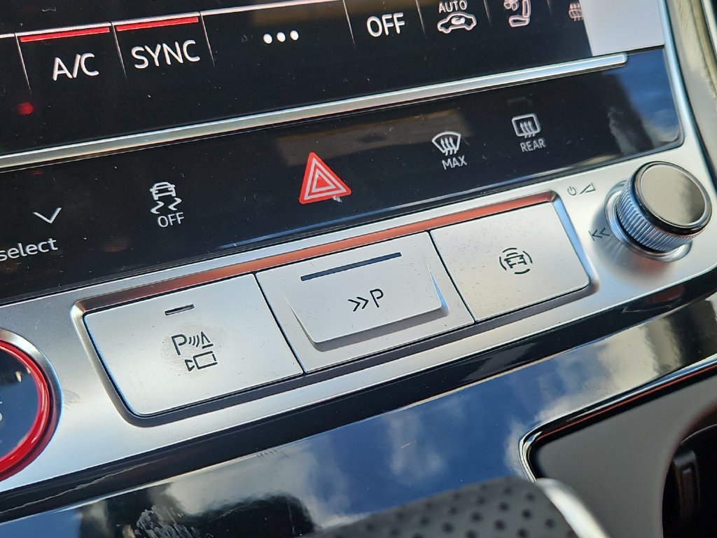 New 2027 Audi SQ8 Prestige AWD/4WD image 11