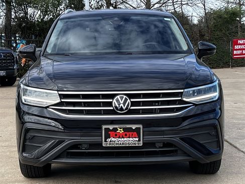 Used 2024 Volkswagen Tiguan SE image 7