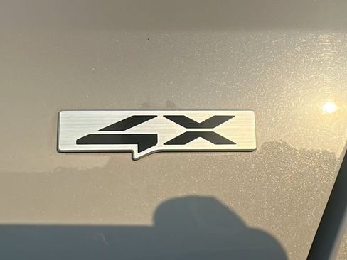 Used 2023 Kia Sorento SX AWD/4WD image 6