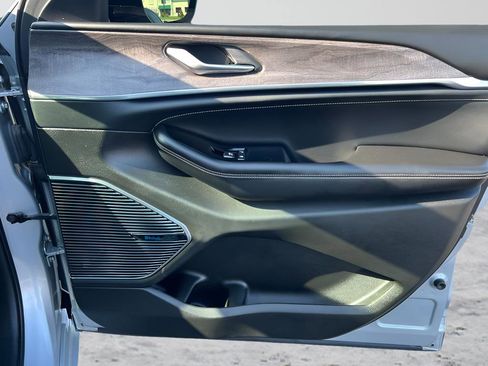 Used 2022 Jeep Grand Cherokee L Overland image 33