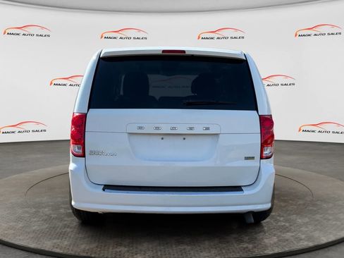 Used 2012 Dodge Grand Caravan SE image 7