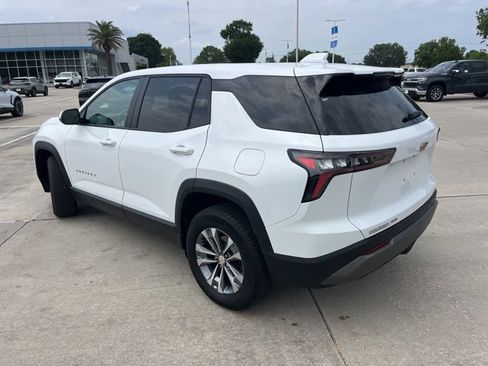 Used 2025 Chevrolet Equinox LT AWD/4WD image 4