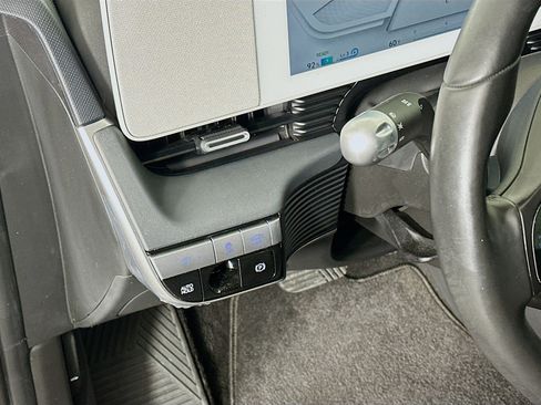 Used 2024 Hyundai Ioniq 5 SEL image 17