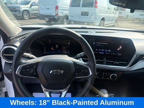 Used 2024 Chevrolet Trax ACTIV w/ Driver Confidence Package FWD image 21
