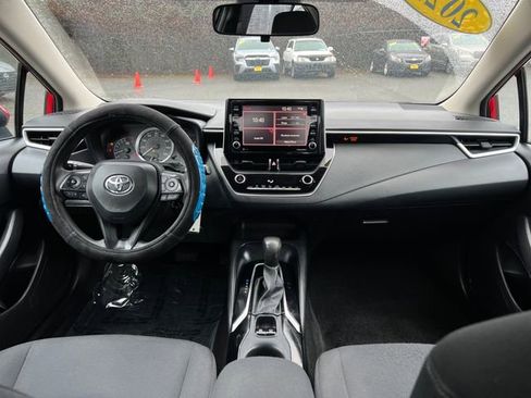 Used 2021 Toyota Corolla LE image 13