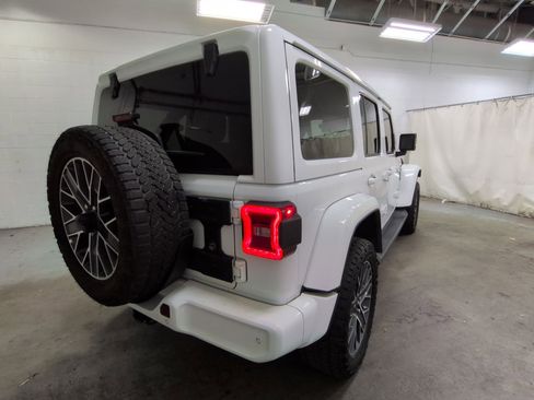 Used 2024 Jeep Wrangler High Altitude image 3