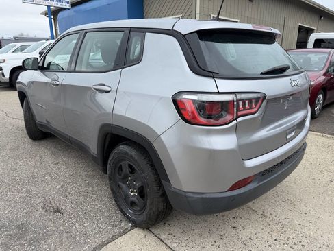 Used 2019 Jeep Compass Sport w/ Tech Group image 8