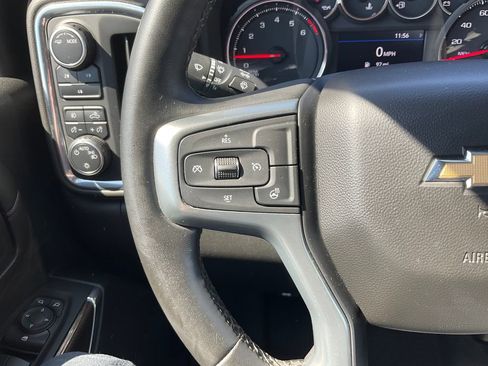 Used 2023 Chevrolet Silverado 2500 LT w/ Convenience Package image 5