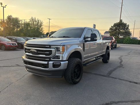 Used 2020 Ford F350 Lariat AWD/4WD image 3