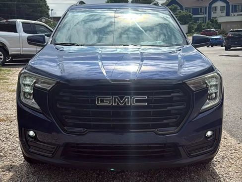 Used 2022 GMC Terrain SLT w/ Elevation Edition FWD image 4