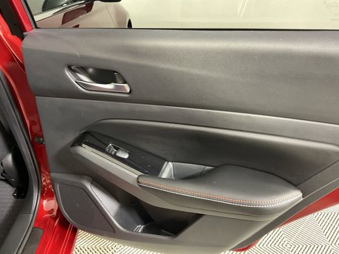 Used 2024 Nissan Altima 2.0 SR image 19