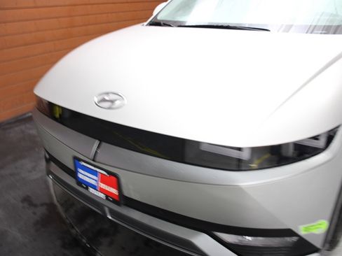 Used 2023 Hyundai Ioniq 5 SEL image 3