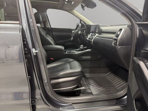 Used 2022 Kia Sorento S w/ Panoramic Sunroof Package image 17