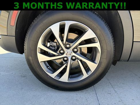 Used 2023 Buick Envision Essence image 31