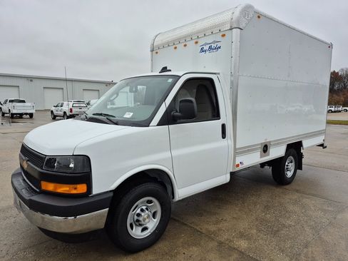 New 2025 Chevrolet Express 3500 Work Van w/ Power Convenience Package image 3