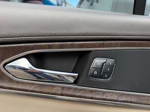 Used 2016 Lincoln MKX Reserve w/ Climate Package AWD/4WD image 25