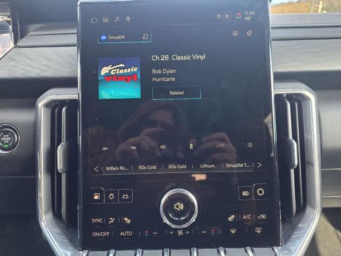 New 2025 GMC Acadia Elevation w/ Elevation Premium Package image 17