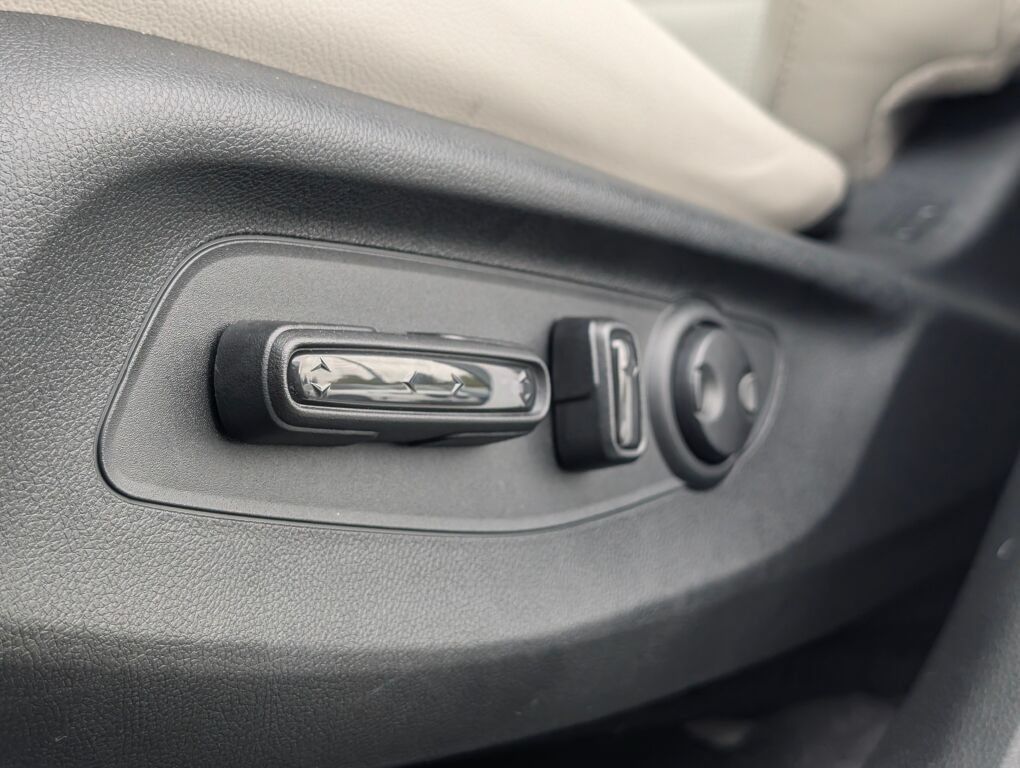 Used 2023 Honda CR-V EX-L image 37