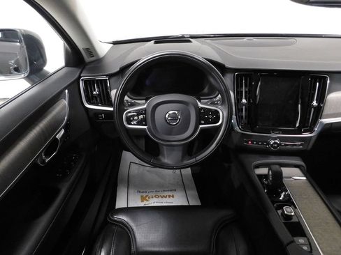 Used 2022 Volvo V90 B6 Cross Country AWD/4WD image 29