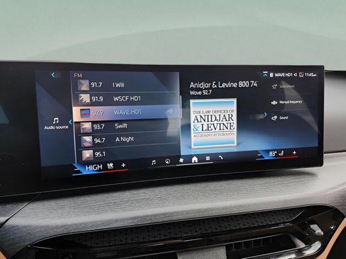 Certified 2025 BMW 330i Sedan w/ M Sport Package image 25