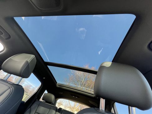 Certified 2025 Audi Q7 2.0T Premium w/ Convenience Plus Package image 29