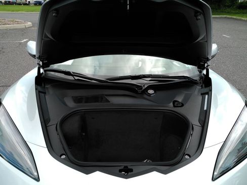 Used 2026 Chevrolet Corvette Stingray Premium Cpe w/ Z51 Performance Package RWD image 4