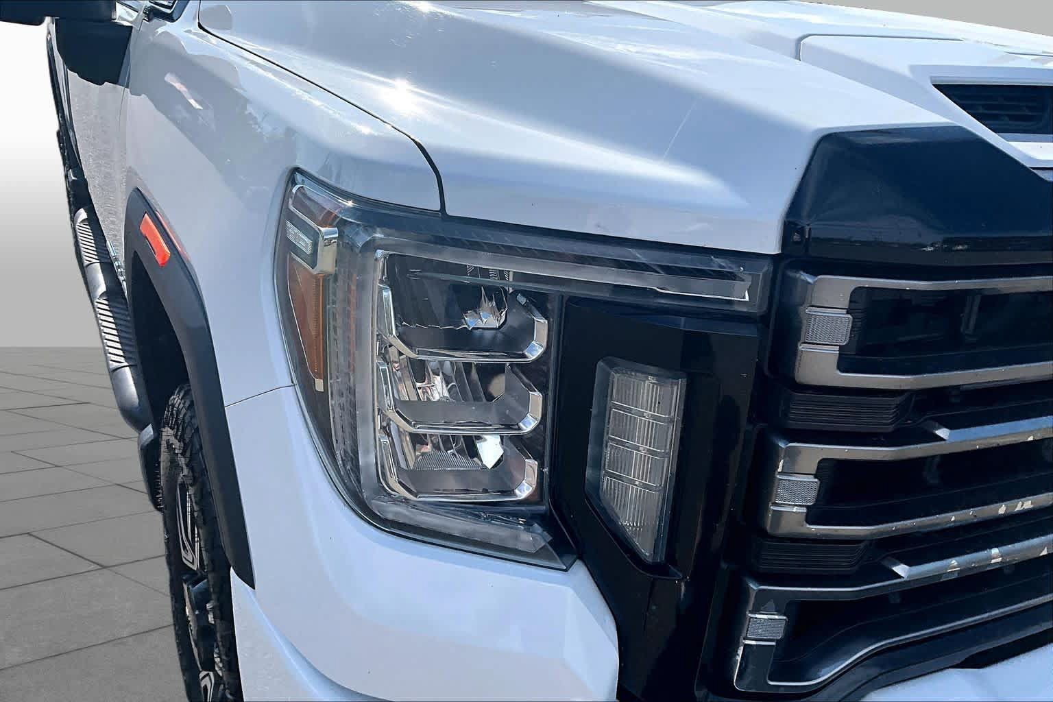 Used 2020 GMC Sierra 2500 AT4 w/ AT4 Premium Package AWD/4WD image 27