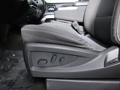 Used 2018 Chevrolet Silverado 1500 LT w/ All Star Edition image 21