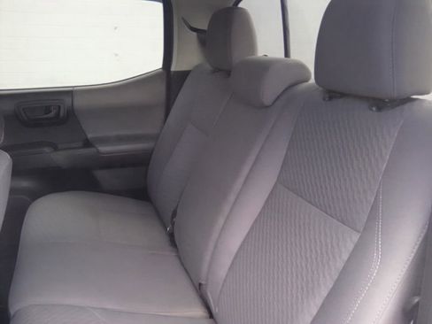 Used 2021 Toyota Tacoma SR AWD/4WD image 14