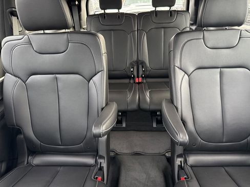 New 2026 Jeep Grand Cherokee Limited AWD/4WD image 15