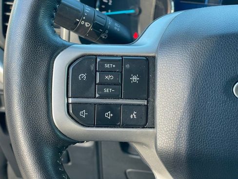 Used 2024 Ford Expedition XLT AWD/4WD image 18