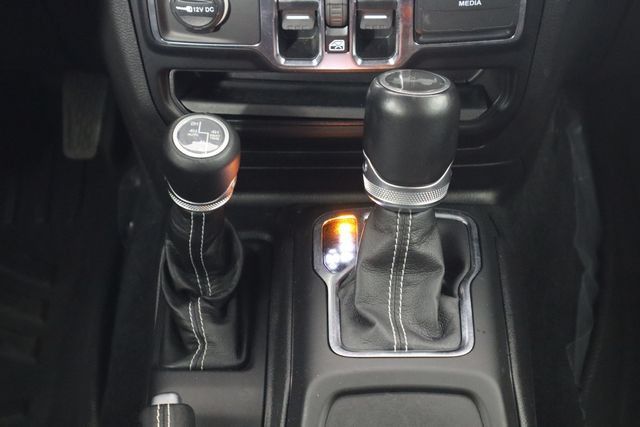 Used 2023 Jeep Wrangler Unlimited Sahara AWD/4WD image 27