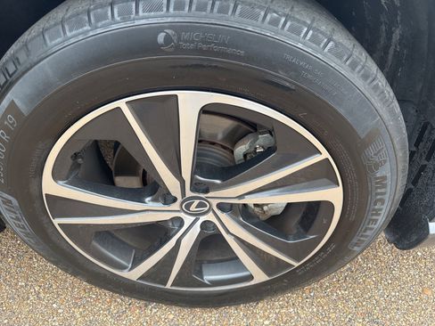 Used 2023 Lexus RX 350 FWD image 12