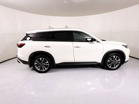 Used 2025 INFINITI QX60 Luxe w/ Lighting Package (N94) FWD image 4