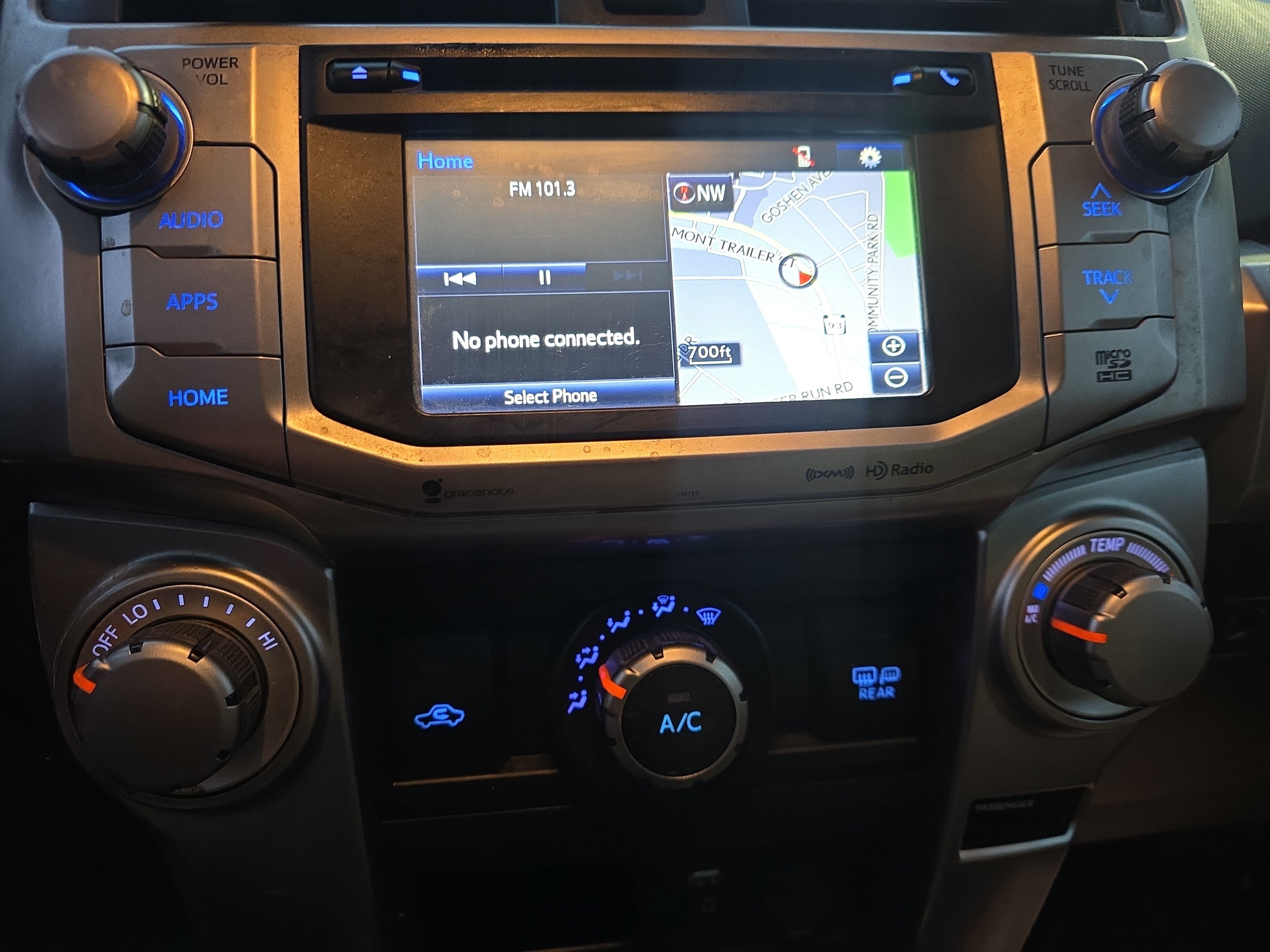Used 2018 Toyota 4Runner SR5 Premium AWD/4WD image 30