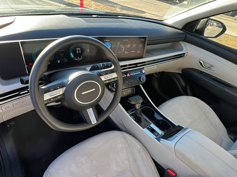 Used 2025 Hyundai Tucson SEL image 25