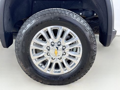 Used 2023 Chevrolet Silverado 3500 High Country AWD/4WD image 34